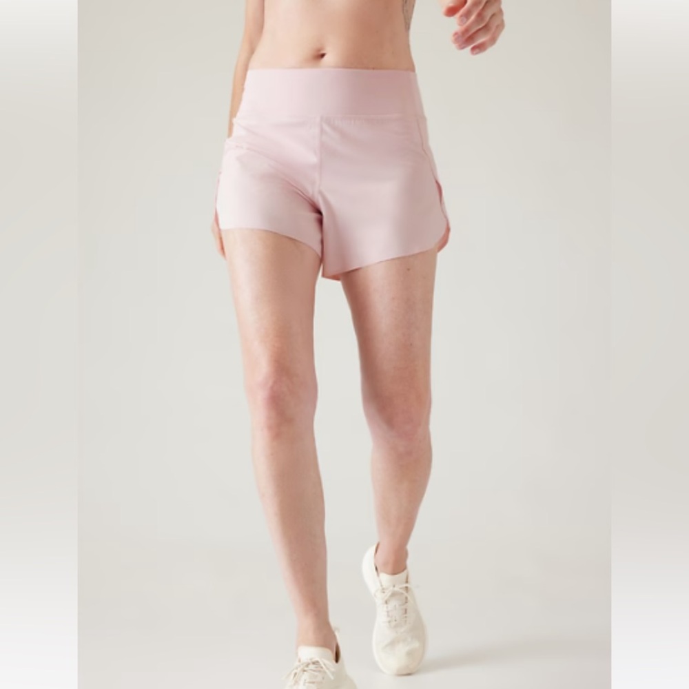 Athleta Run With It 4.5” short